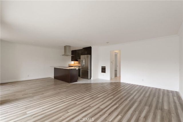 649 S Prospect 106, Redondo Beach, CA 90277
