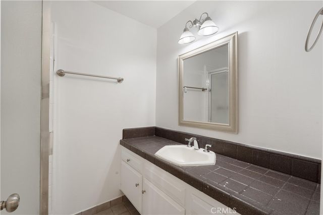 649 S Prospect 106, Redondo Beach, CA 90277