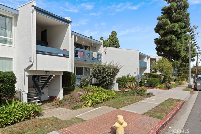 649 S Prospect 106, Redondo Beach, CA 90277