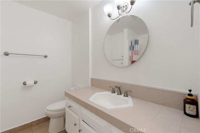 649 S Prospect 106, Redondo Beach, CA 90277