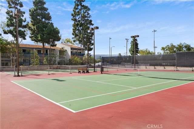 649 S Prospect 106, Redondo Beach, CA 90277