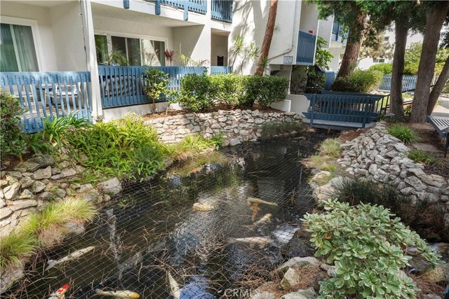 649 S Prospect 106, Redondo Beach, CA 90277