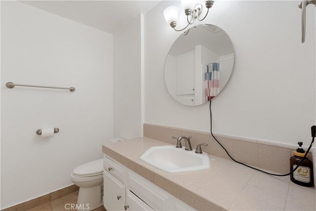 649 S Prospect 106, Redondo Beach, CA 90277