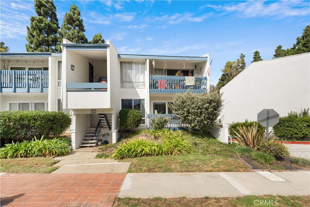 649 S Prospect 106, Redondo Beach, CA 90277