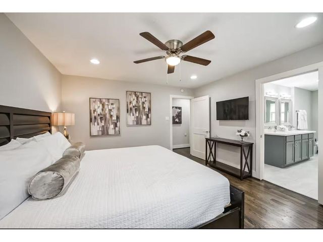 5719 Viking Drive, Houston, TX 77092