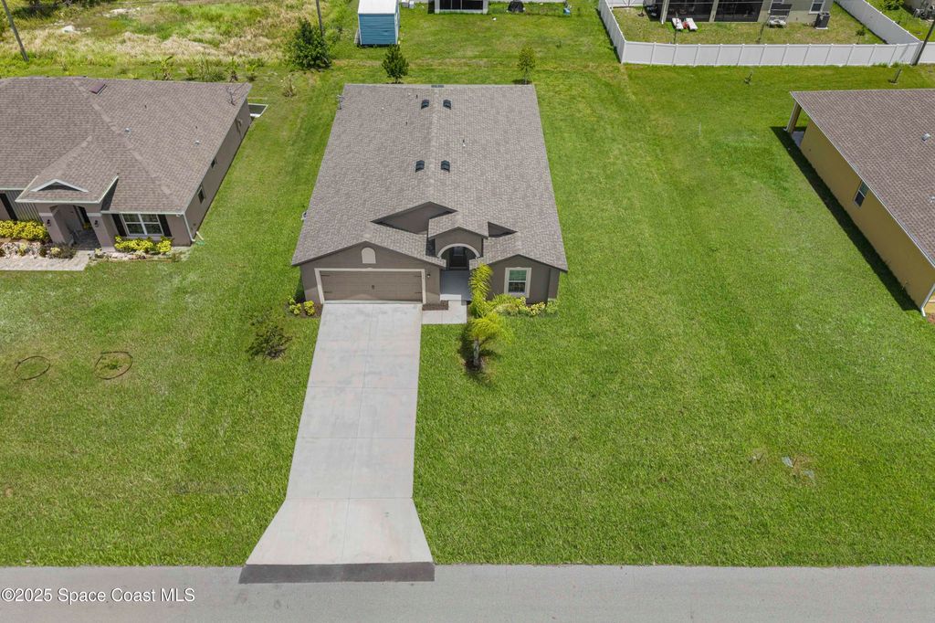 539 Hamwood Street SW, Palm Bay, FL 32908