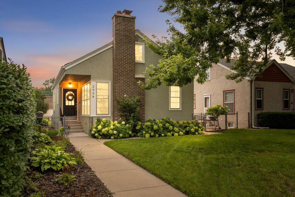 2928 Jersey Avenue S, Saint Louis Park, MN 55426