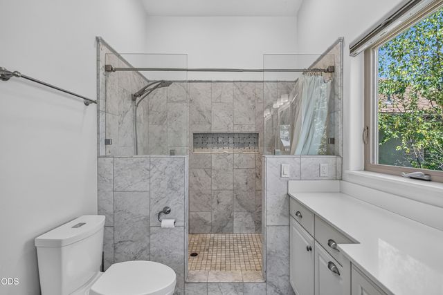 167 Tessa Lane, Ashland, OR 97520