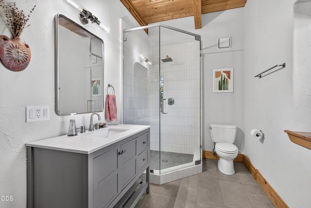 167 Tessa Lane, Ashland, OR 97520