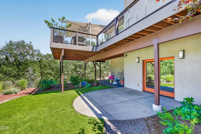 167 Tessa Lane, Ashland, OR 97520