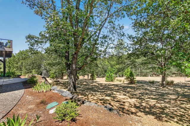 167 Tessa Lane, Ashland, OR 97520