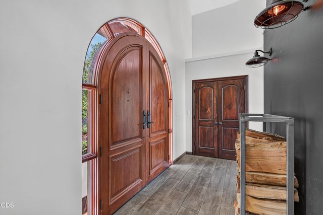 167 Tessa Lane, Ashland, OR 97520