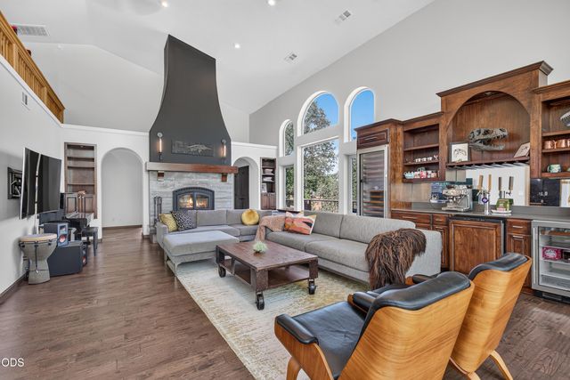 167 Tessa Lane, Ashland, OR 97520