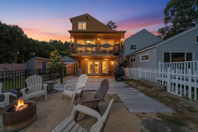 37 Bay Street, Goffstown, NH 03045