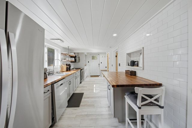 37 Bay Street, Goffstown, NH 03045