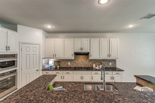 3516 Lindale Drive, Mckinney, TX 75072