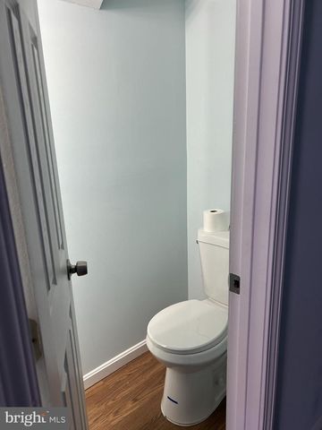 2033 FULTON AVE N, Druid, MD 21217