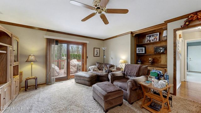 10935 Old Harrods Woods Cir, Louisville, KY 40223