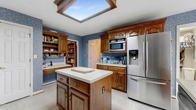 10935 Old Harrods Woods Cir, Louisville, KY 40223