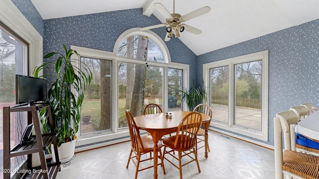 10935 Old Harrods Woods Cir, Louisville, KY 40223