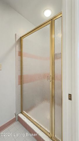 10935 Old Harrods Woods Cir, Louisville, KY 40223