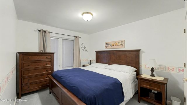 10935 Old Harrods Woods Cir, Louisville, KY 40223