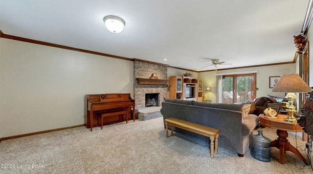 10935 Old Harrods Woods Cir, Louisville, KY 40223