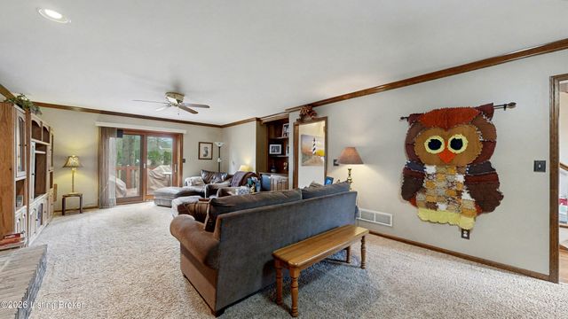 10935 Old Harrods Woods Cir, Louisville, KY 40223