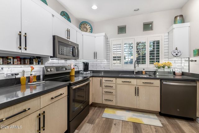 8880 E PARAISO Drive 105, Scottsdale, AZ 85255