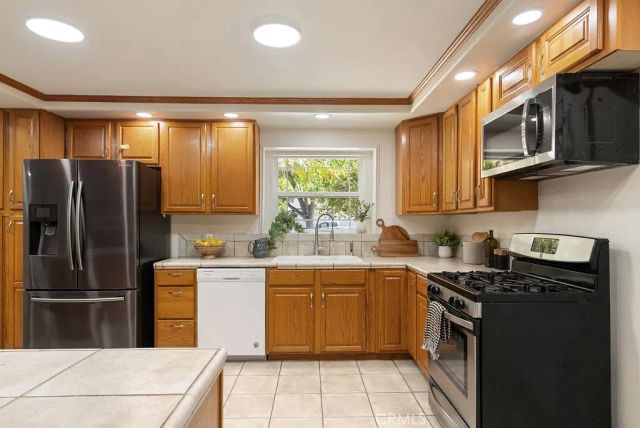3920 Melody Lane, Riverside, CA 92504