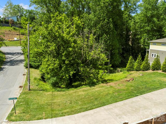 9999 Euclid Boulevard, Asheville, NC 28806