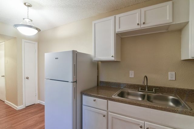 8128 Barclay Street 203A, Dallas, TX 75227