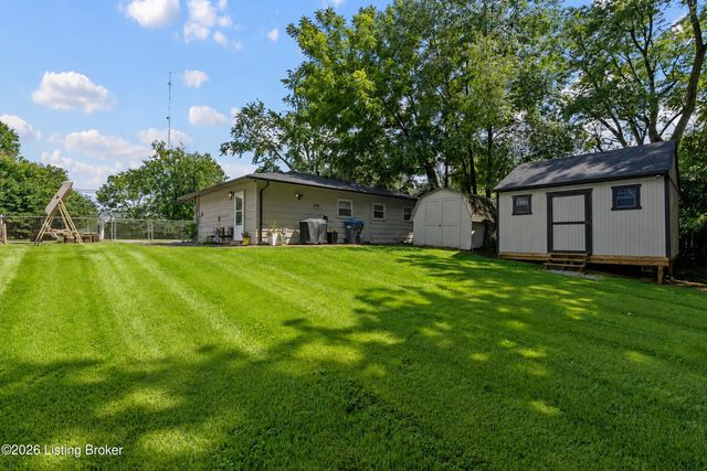 9923 Appollo Ln, Louisville, KY 40272