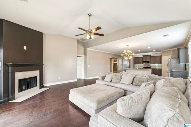 450 DOSS FERRY PARKWAY, Kimberly, AL 35091