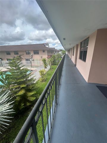 5851 W 20th Ave 409, Hialeah, FL 33012