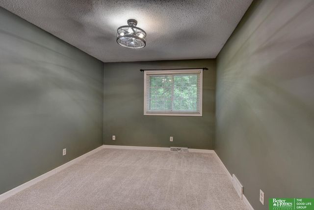 12311 Franklin Street, Omaha, NE 68154
