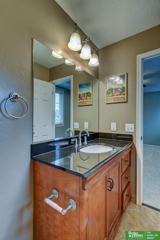 12311 Franklin Street, Omaha, NE 68154