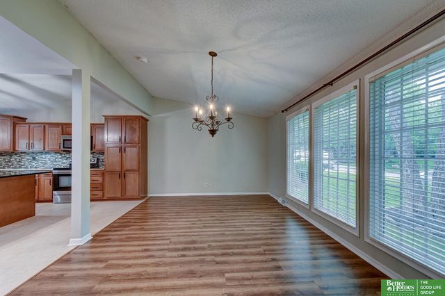 12311 Franklin Street, Omaha, NE 68154