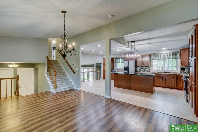 12311 Franklin Street, Omaha, NE 68154