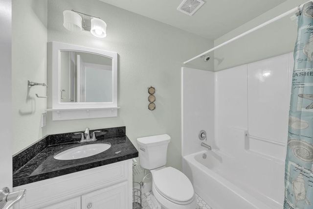 128 Mar Vista Court, Surfside Beach, TX 77541