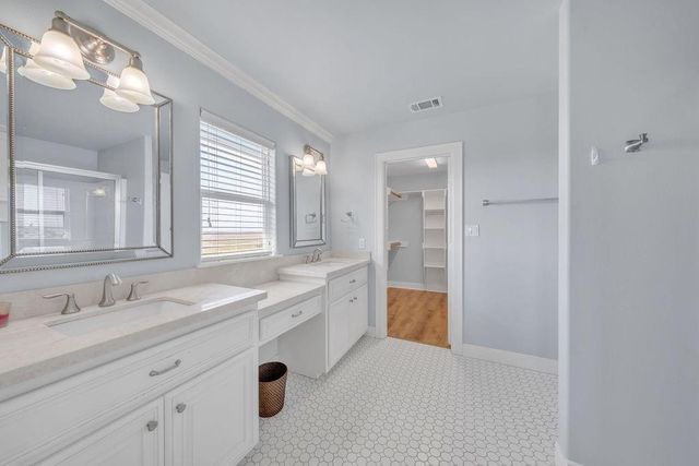 128 Mar Vista Court, Surfside Beach, TX 77541