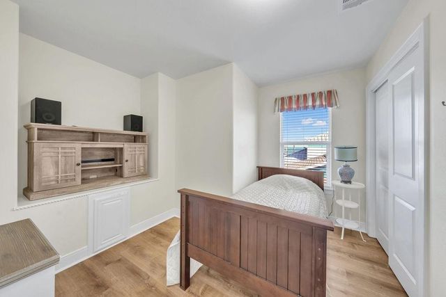 128 Mar Vista Court, Surfside Beach, TX 77541