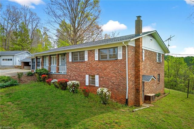 82 Landis Road, Marion, NC 28752