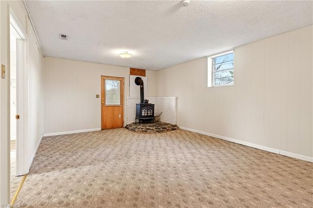 82 Landis Road, Marion, NC 28752