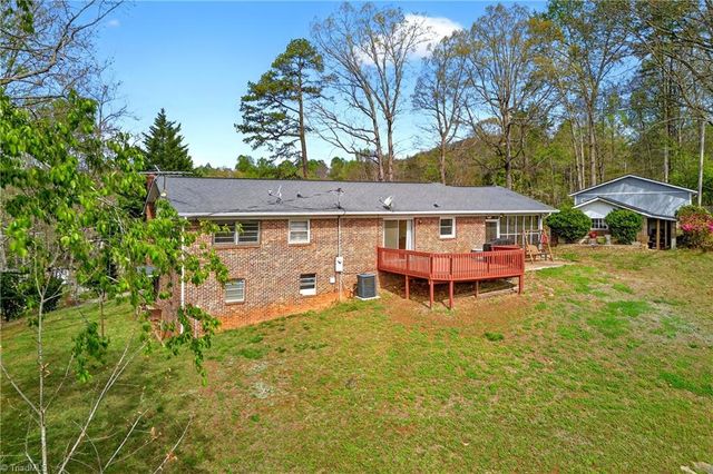 82 Landis Road, Marion, NC 28752