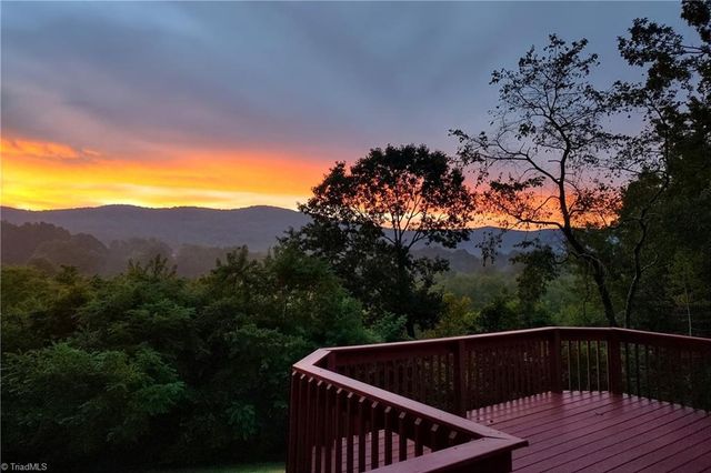 82 Landis Road, Marion, NC 28752