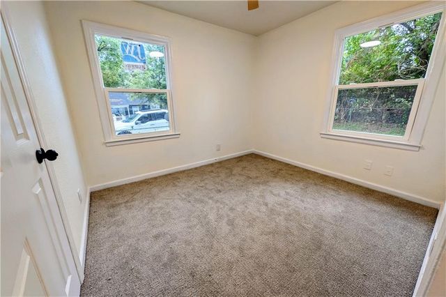 2720 N 33rd Street, Kansas City, KS 66104