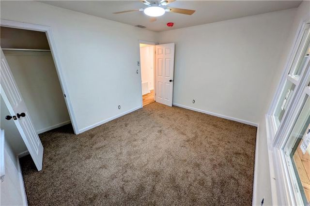 2720 N 33rd Street, Kansas City, KS 66104