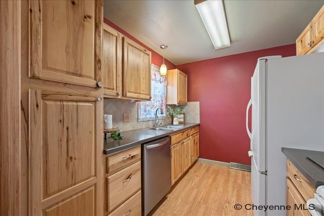 3939 E 8TH ST, Cheyenne, WY 82001