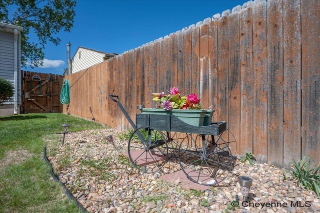 3939 E 8TH ST, Cheyenne, WY 82001